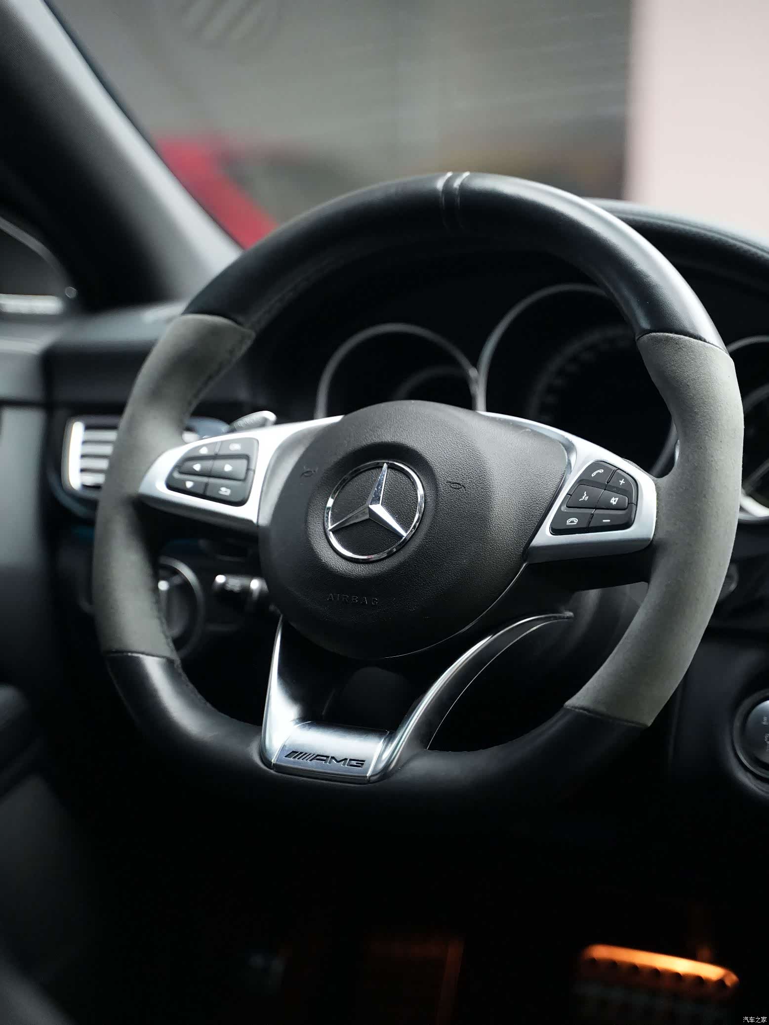 Mercedes-Benz CLS, 2015 17