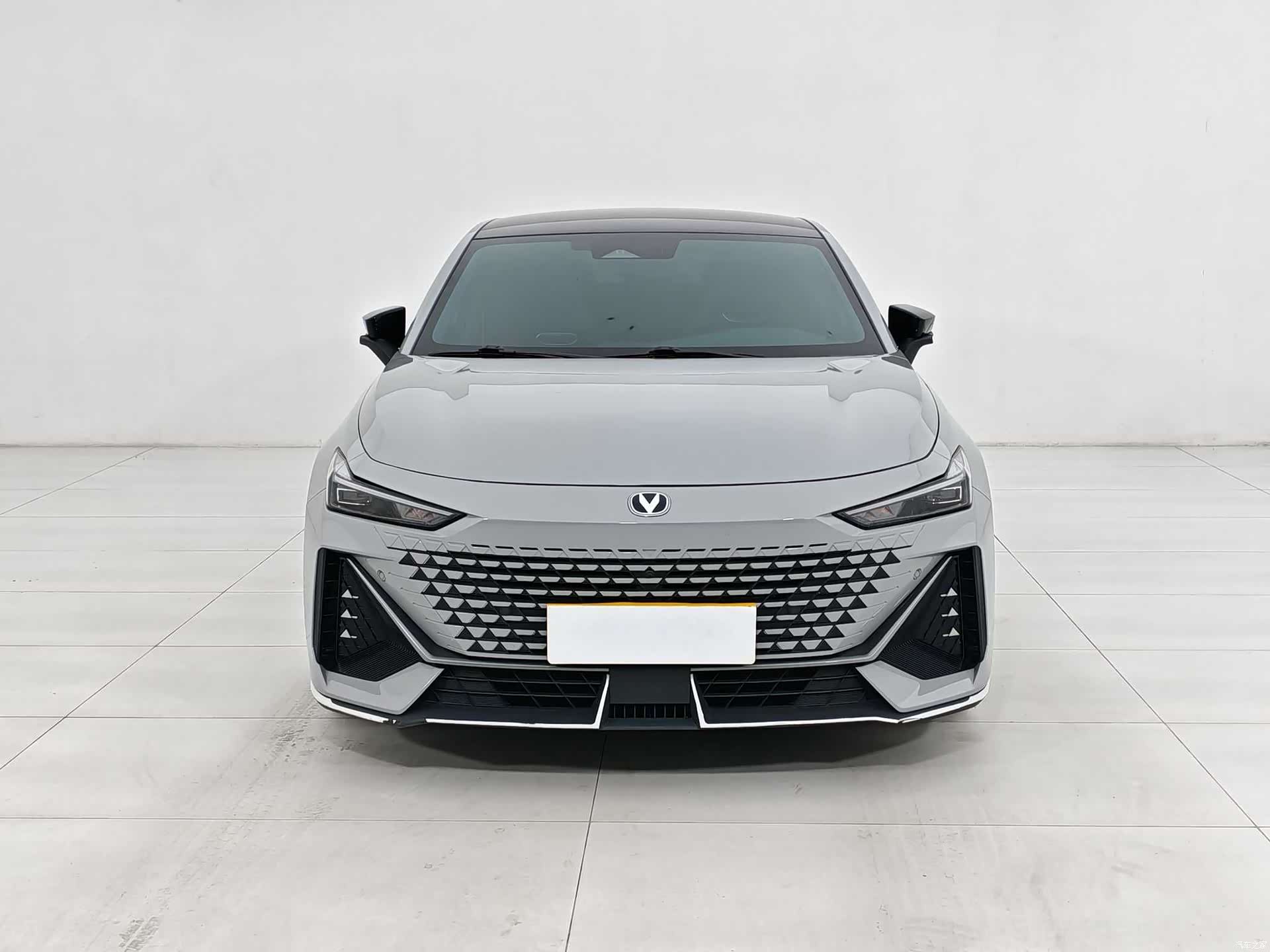 Changan UNI-V, 2023 4