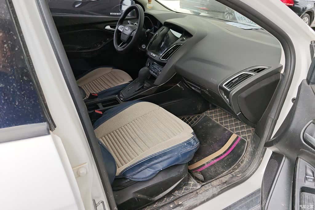 Ford Focus, 2016 8