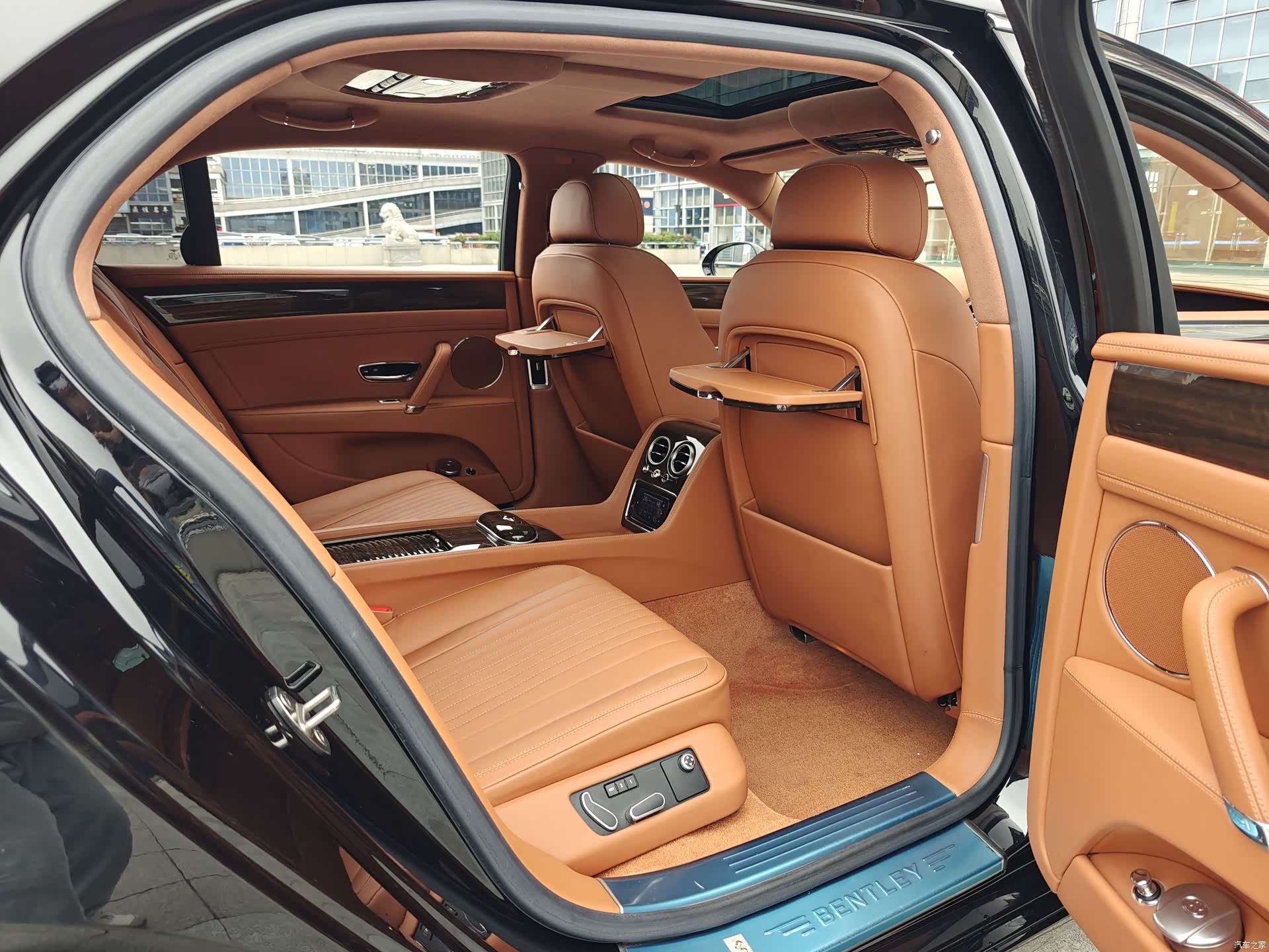 Bentley Flying Spur, 2017 14