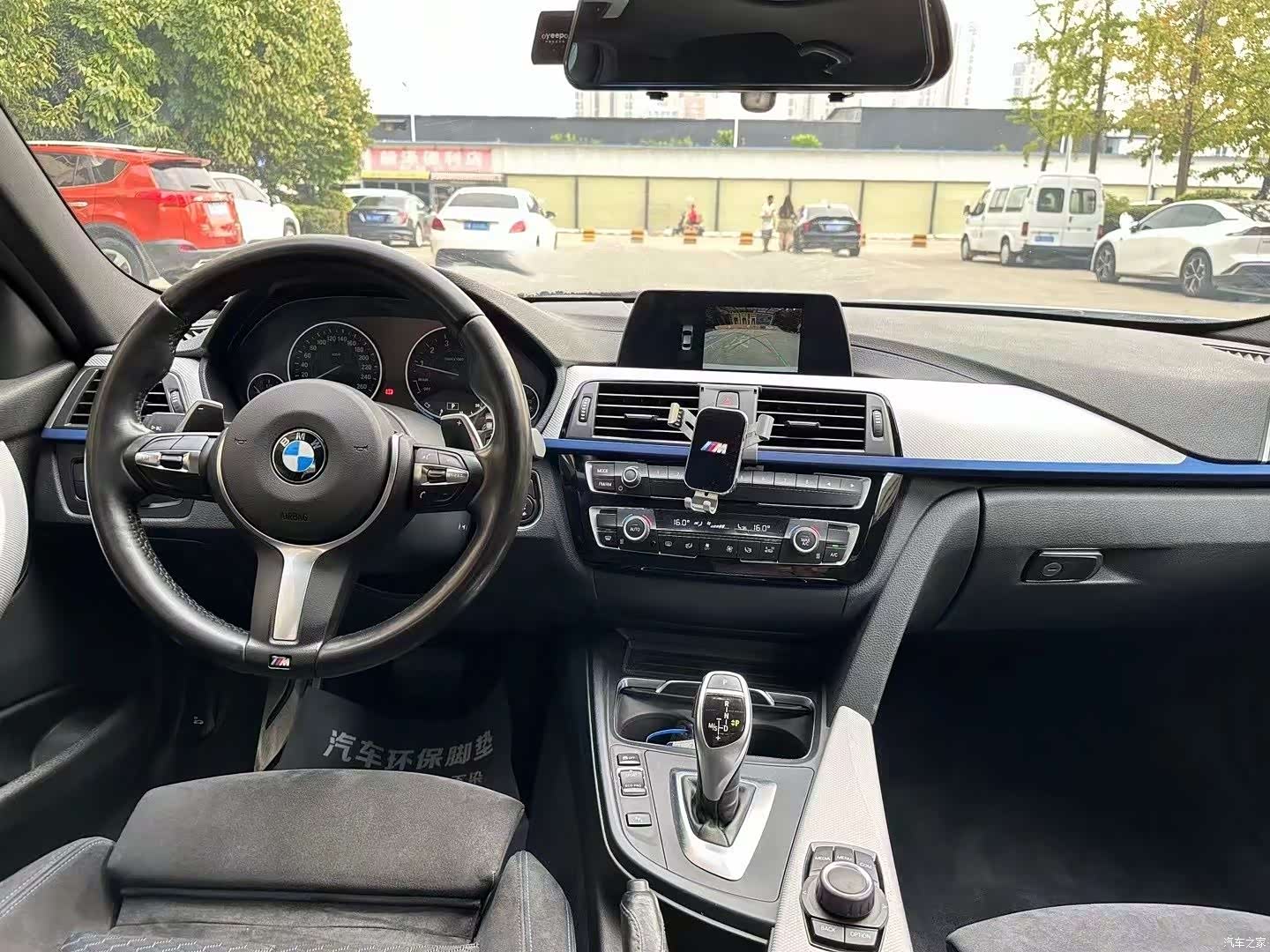 BMW 3 Series, 2018 все фото