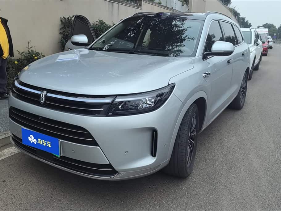 AITO Ask the world M7