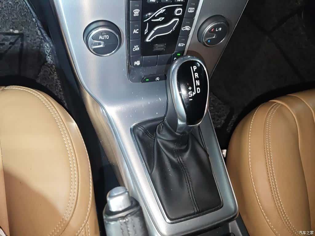 Volvo V40, 2016 7