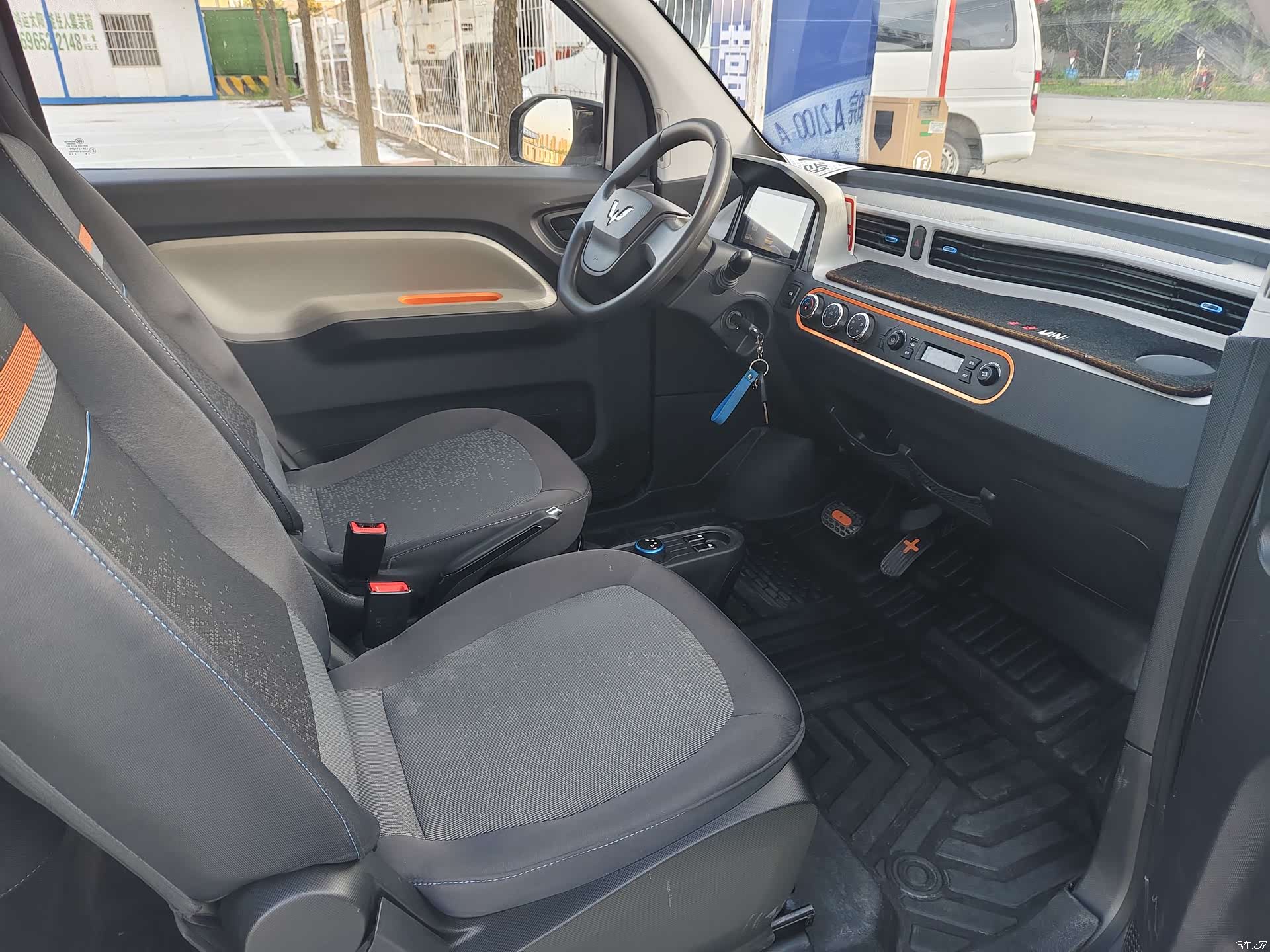 Wuling MINIEV, 2022 10