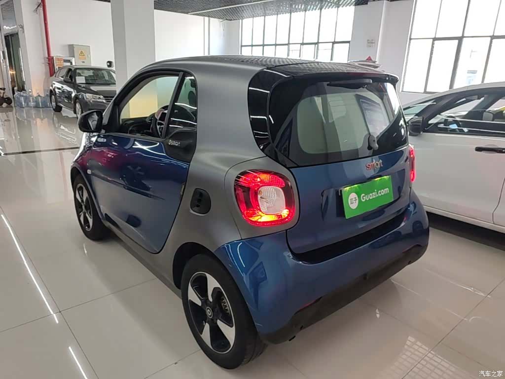 Smart Fortwo, 2018 все фото