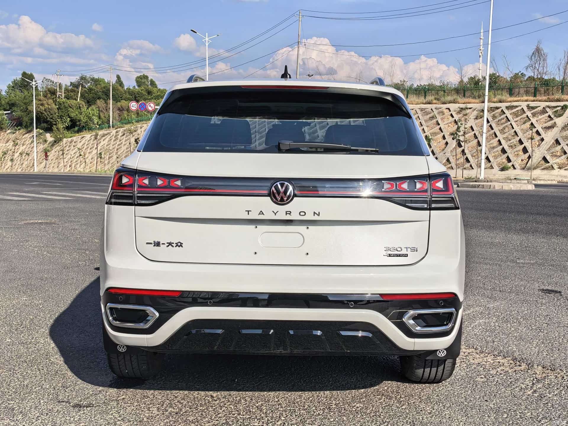 Volkswagen Tayron, 2024 все фото