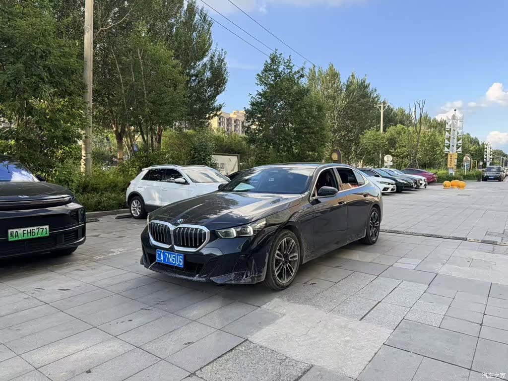 BMW 5 Series, 2025 1