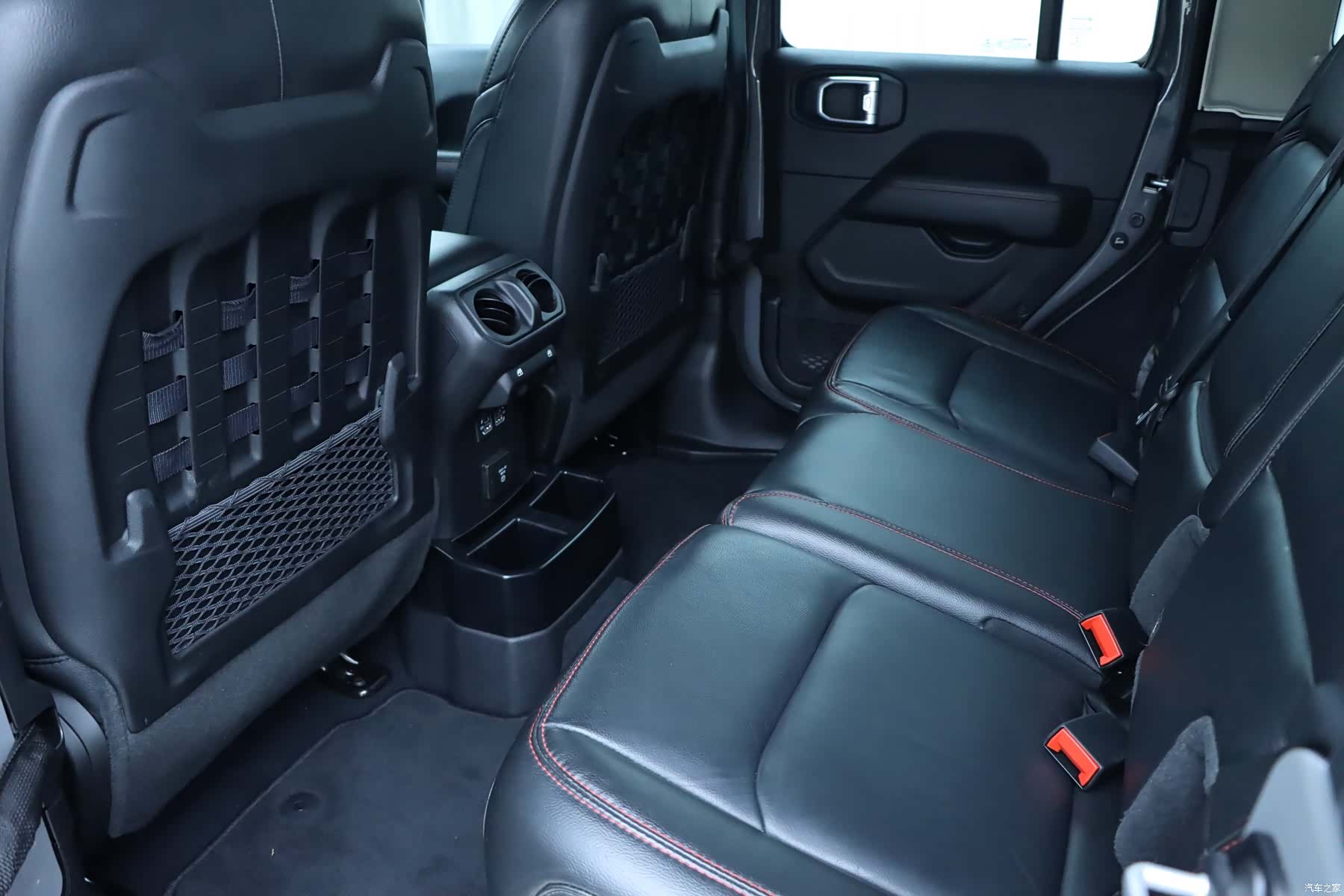Jeep Wrangler, 2023 14