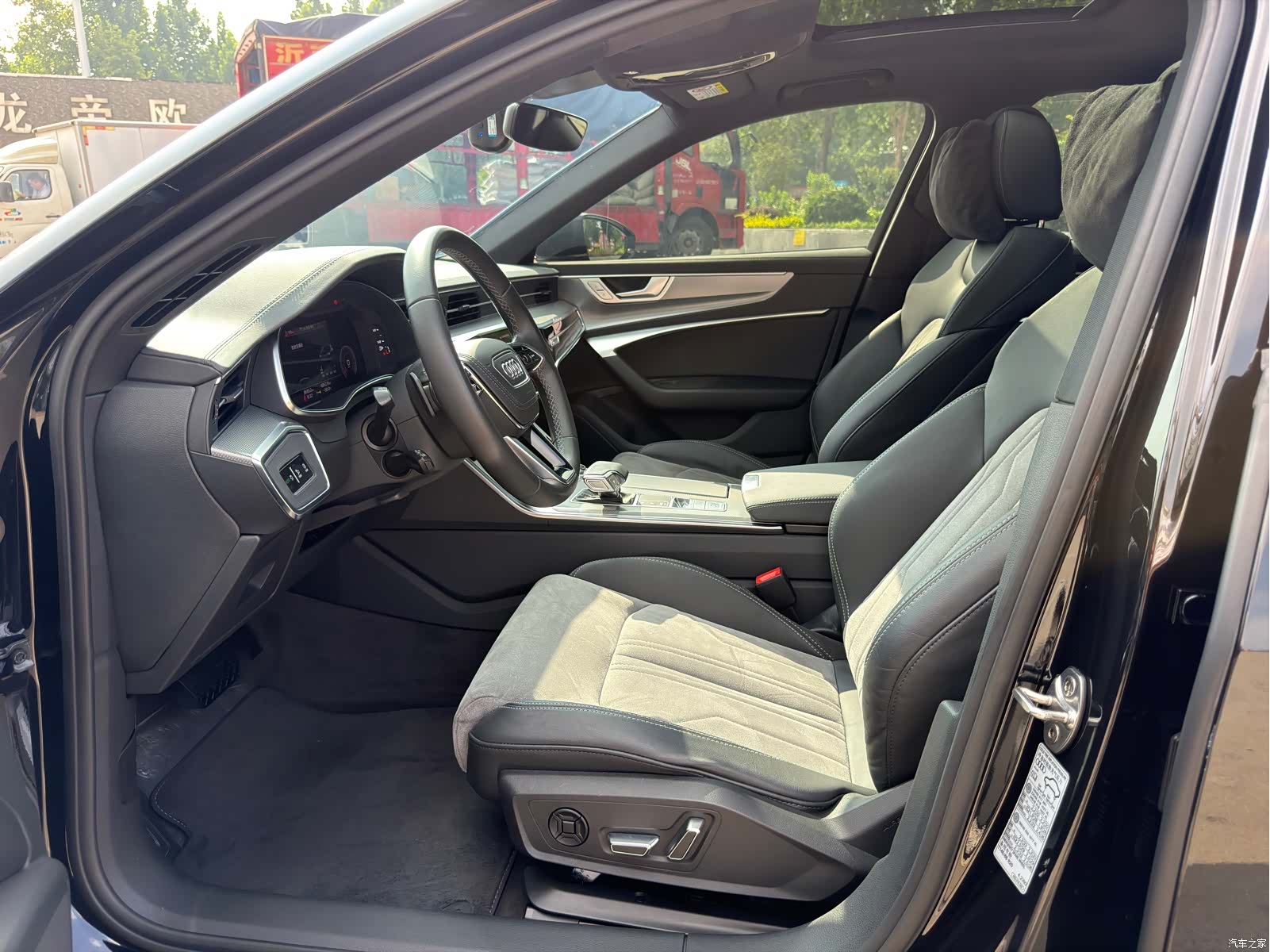 Audi A6L, 2022 4