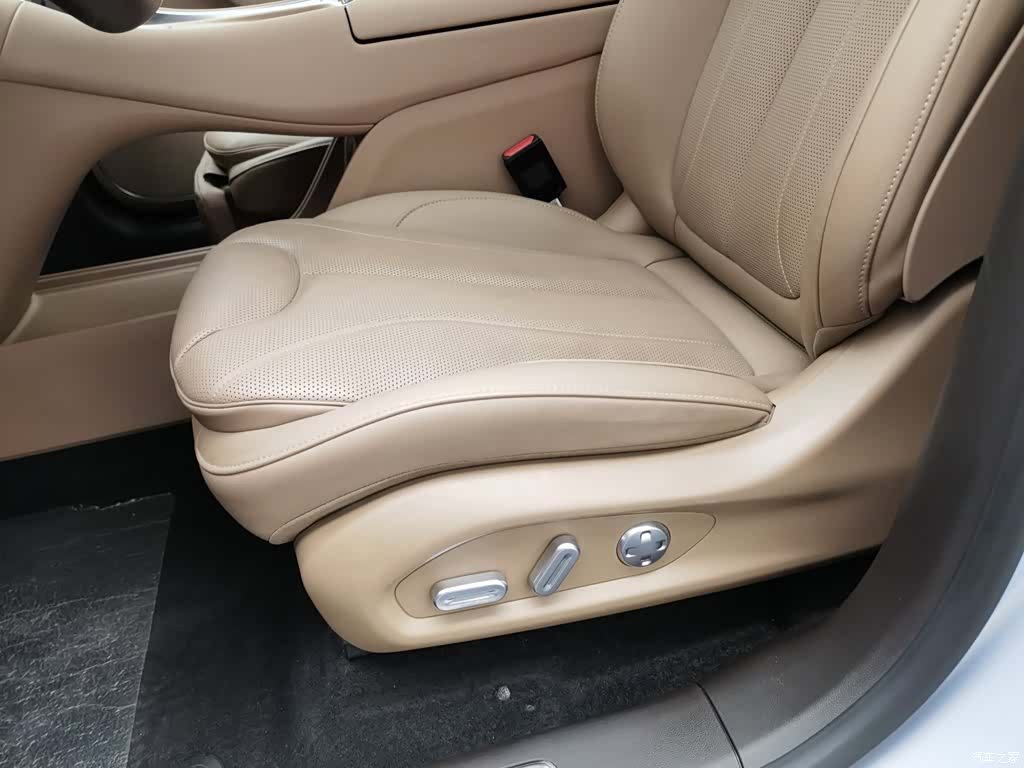 Leapmotor C11, 2025 20