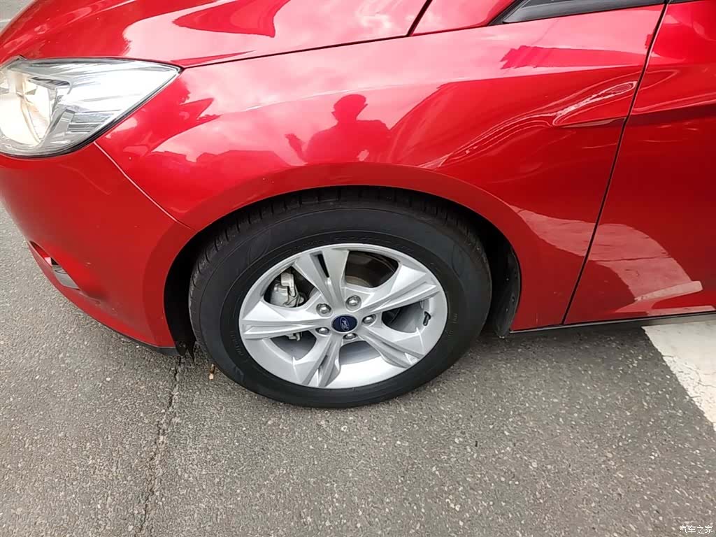 Ford Focus, 2015 23