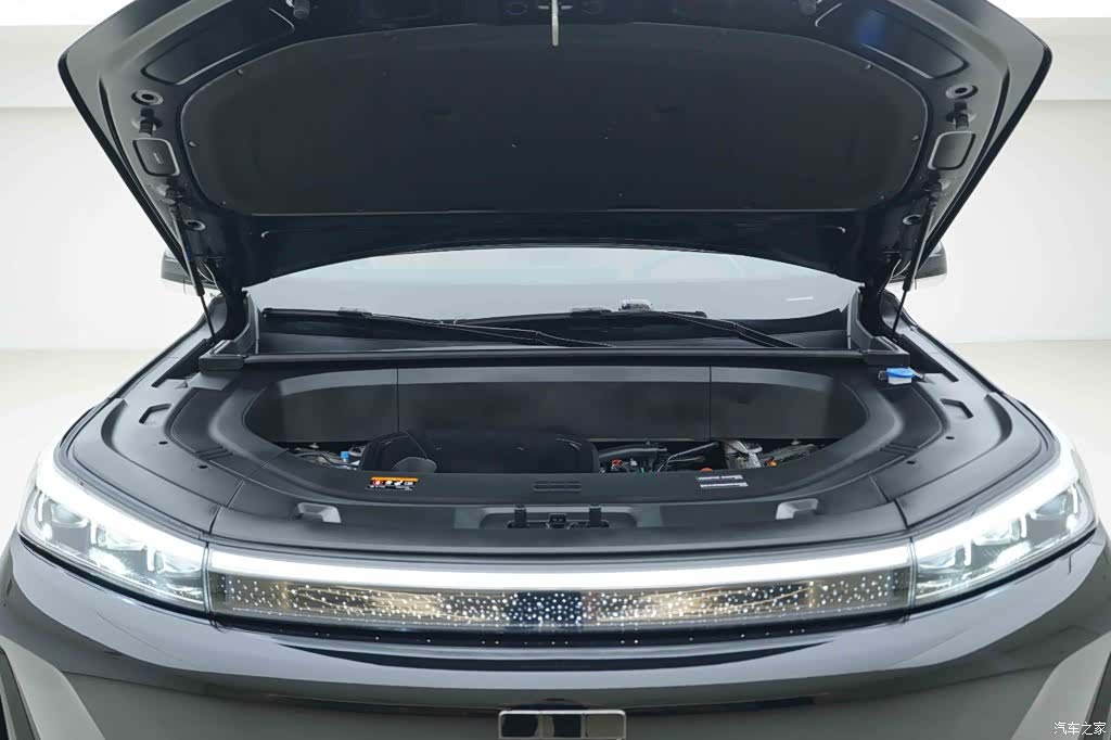Geely M9, 2025 7