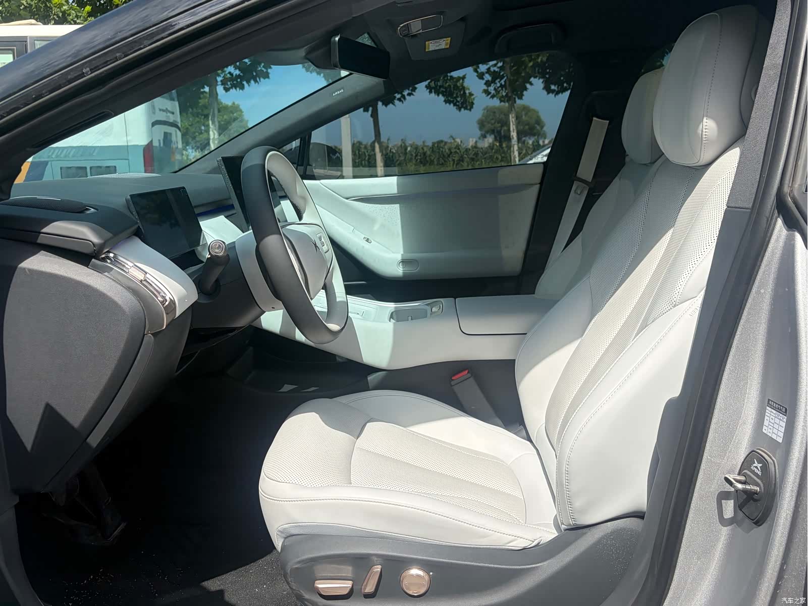 Xpeng P7, 2025 4