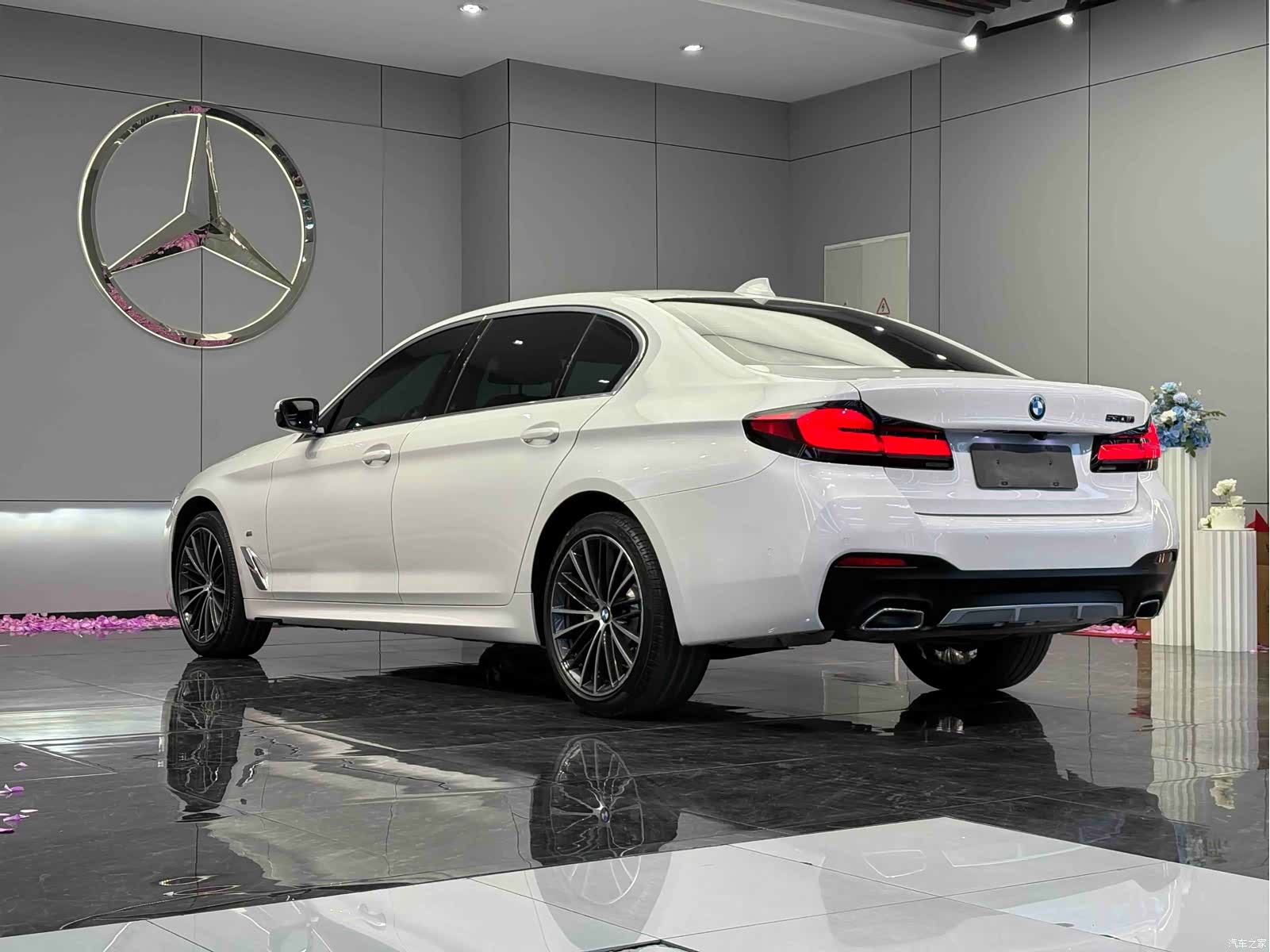 BMW 5 Series, 2023 9