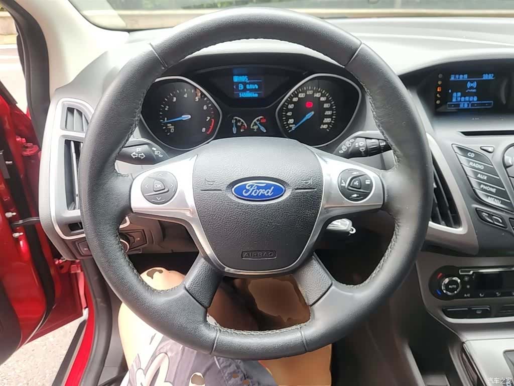 Ford Focus, 2015 11