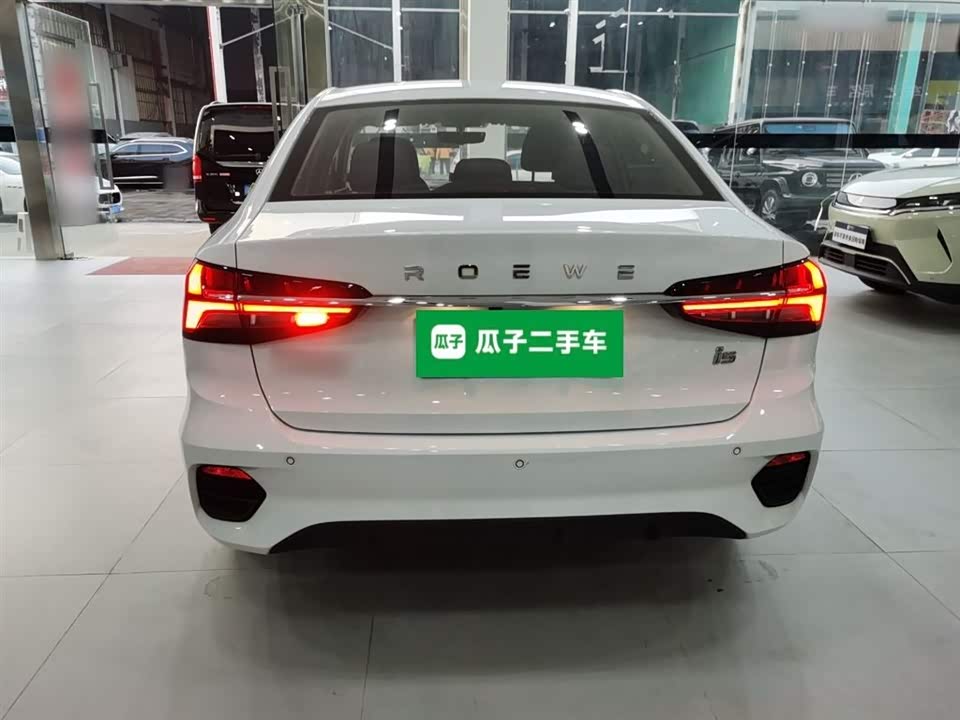 Roewe i5