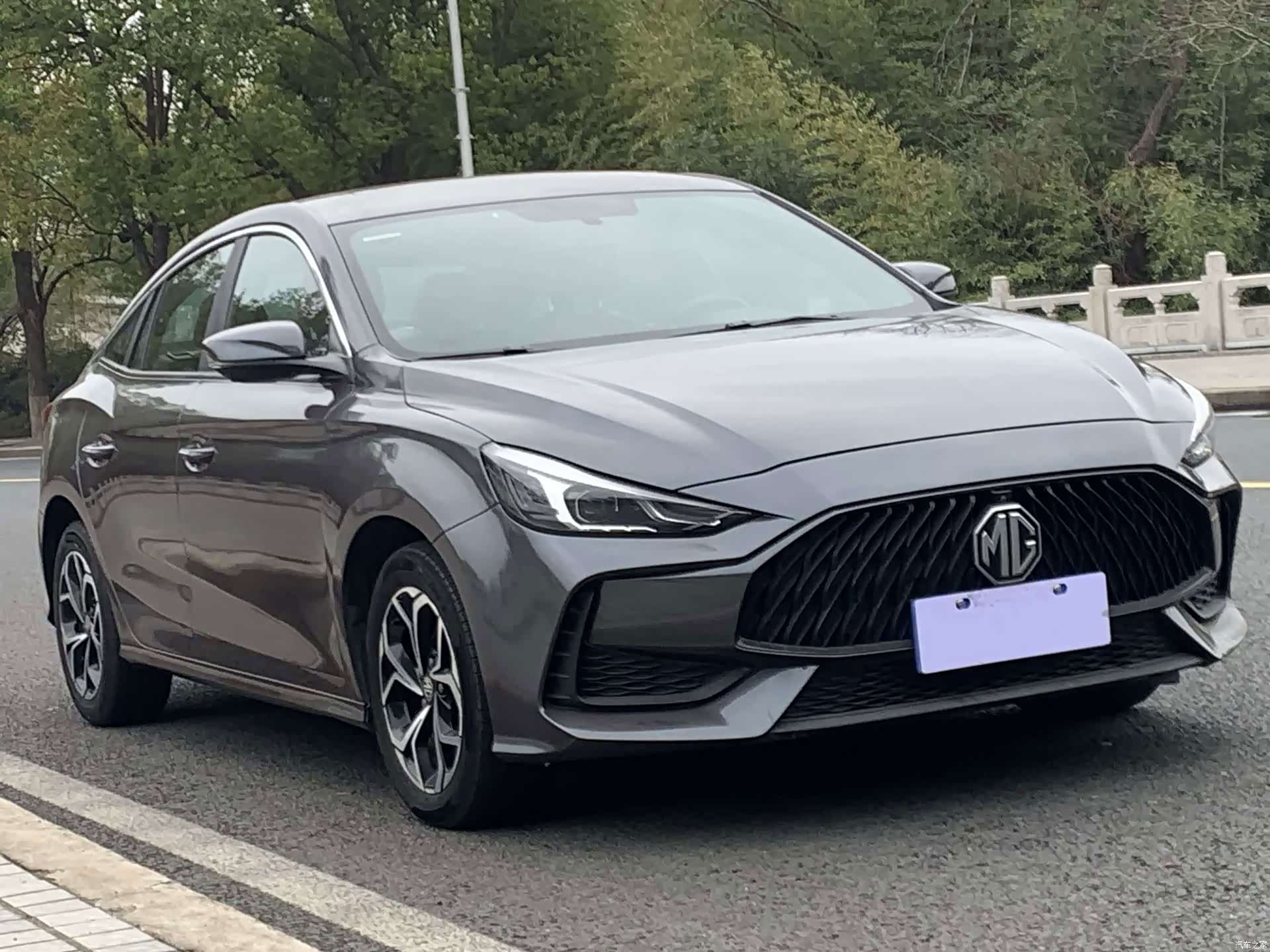 MG MG5, 2022 все фото
