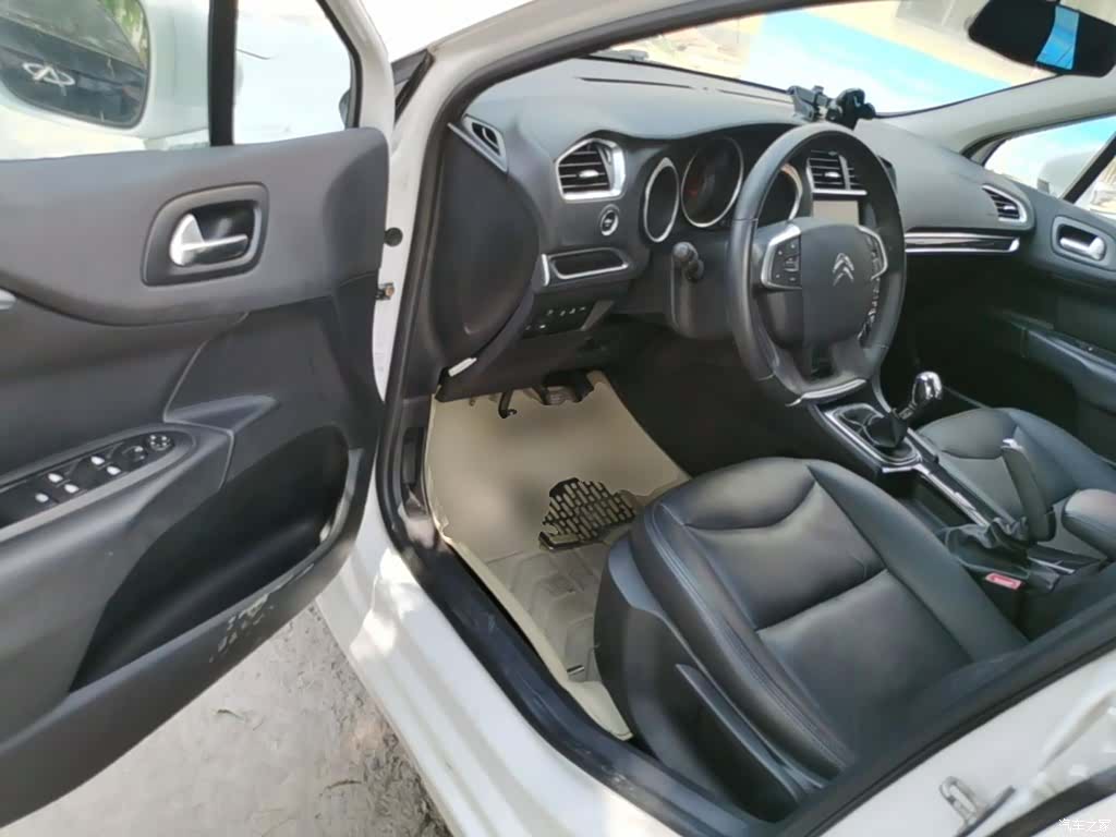 Citroen C4, 2015 12