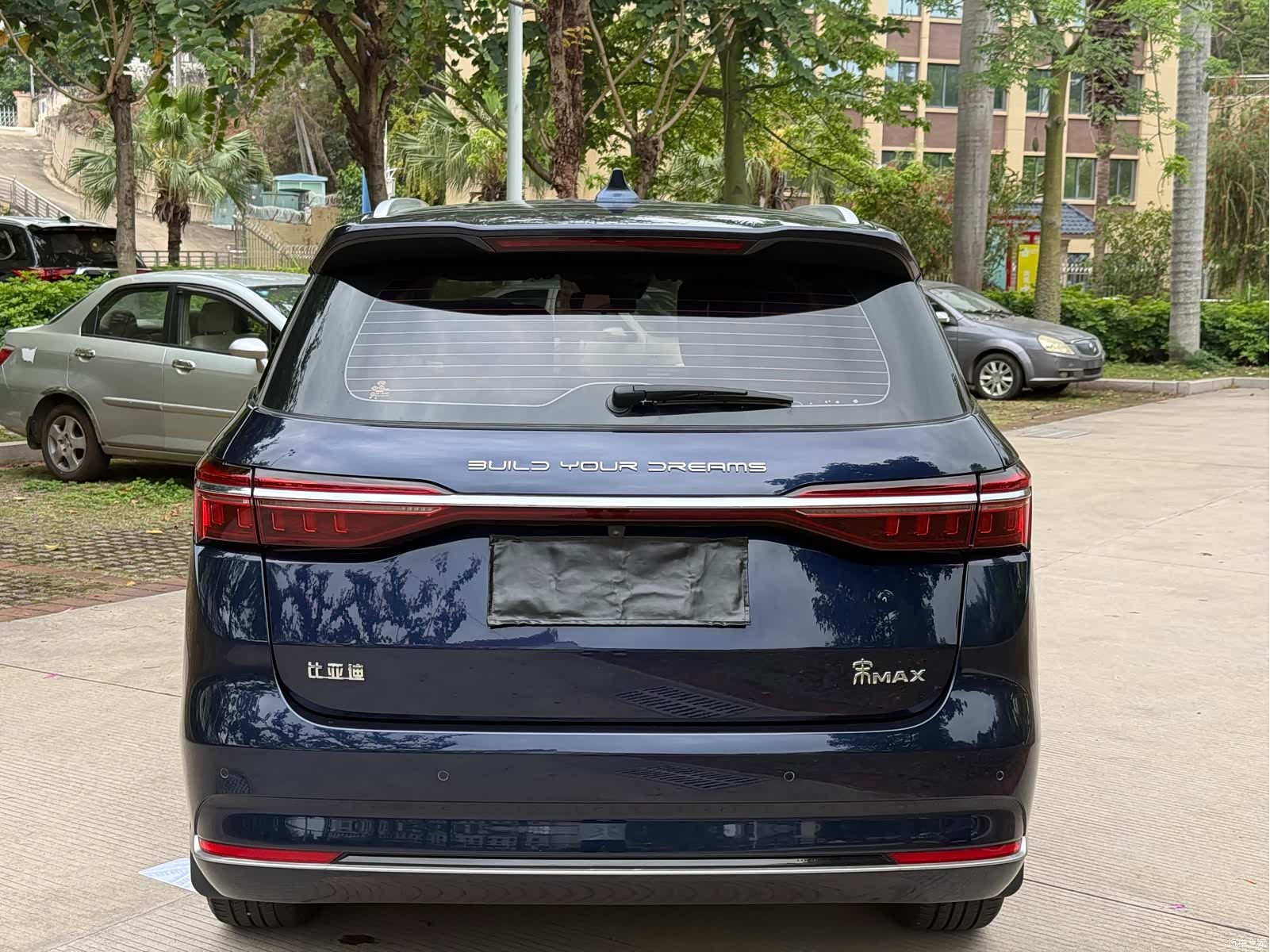 BYD Song, 2022 8