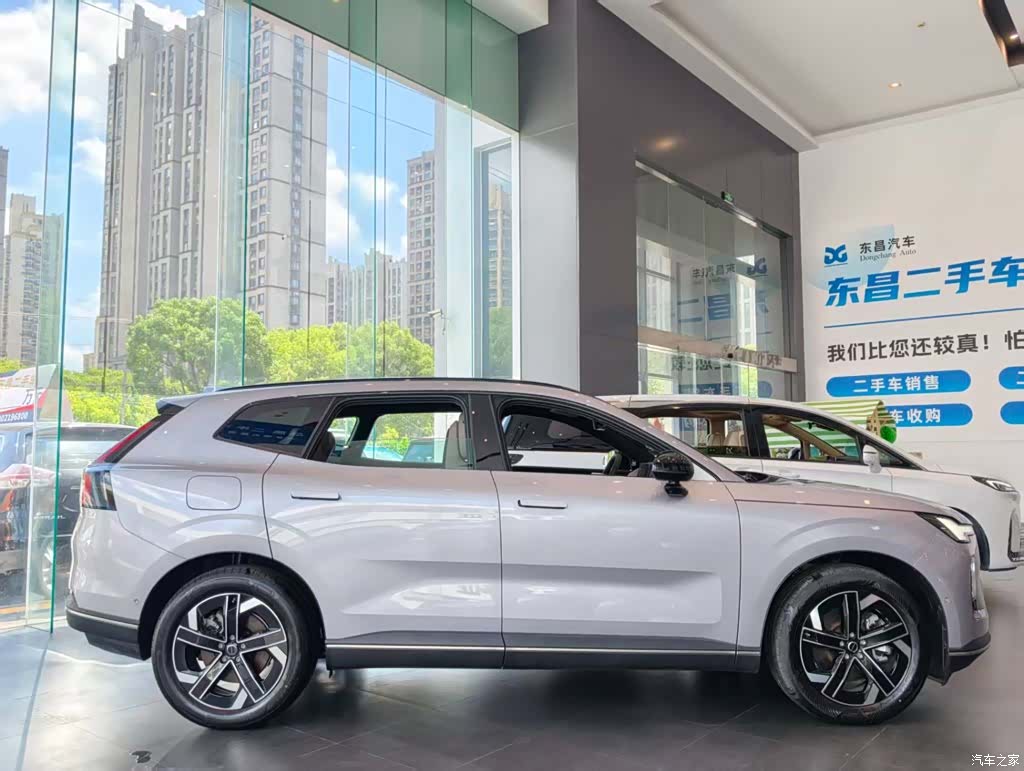 Volvo XC70, 2026 3