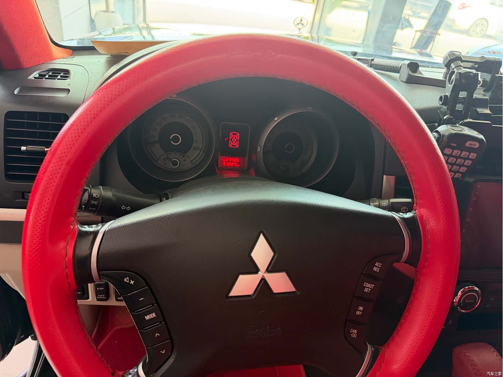 Mitsubishi Pajero, 2018 14