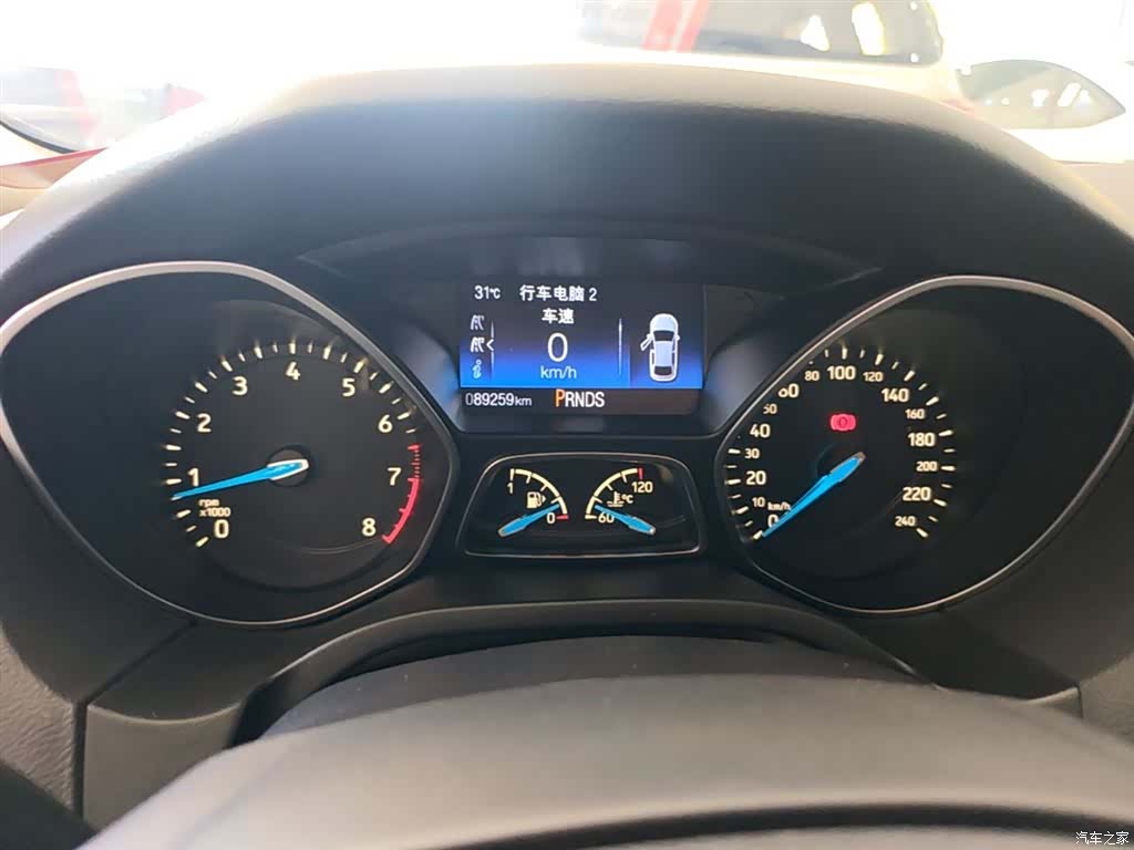 Ford Focus, 2015 12