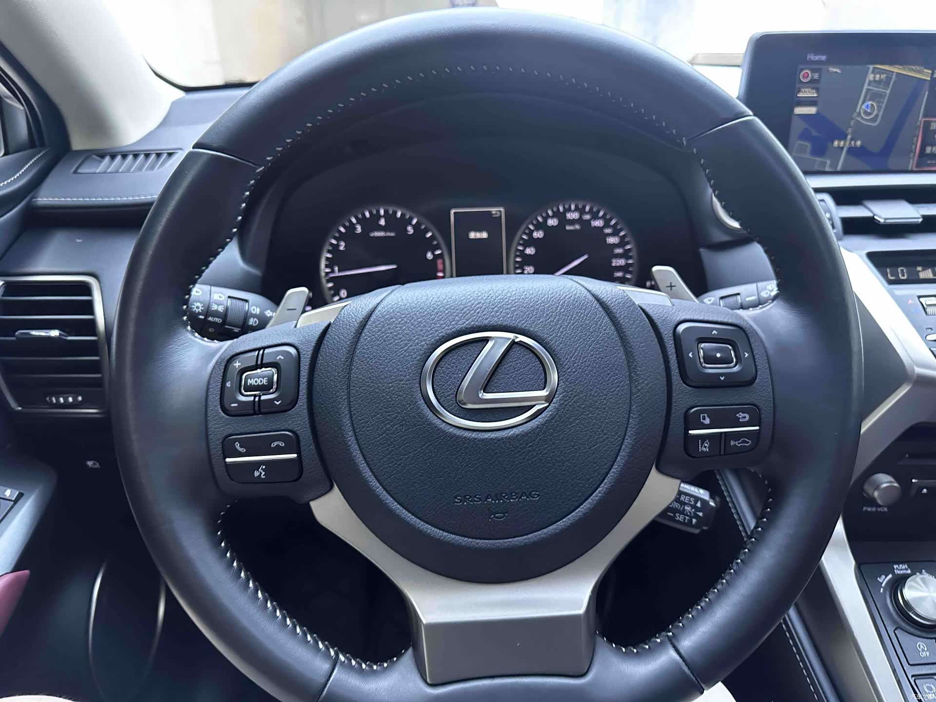 Lexus NX, 2021 16