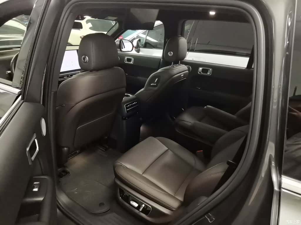 Li Auto L9, 2023 17