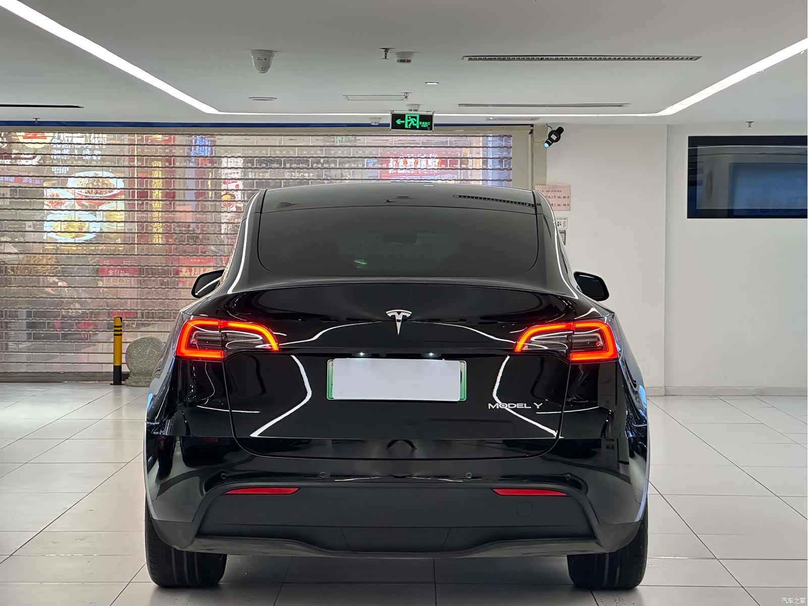 Tesla Model Y, 2023 все фото