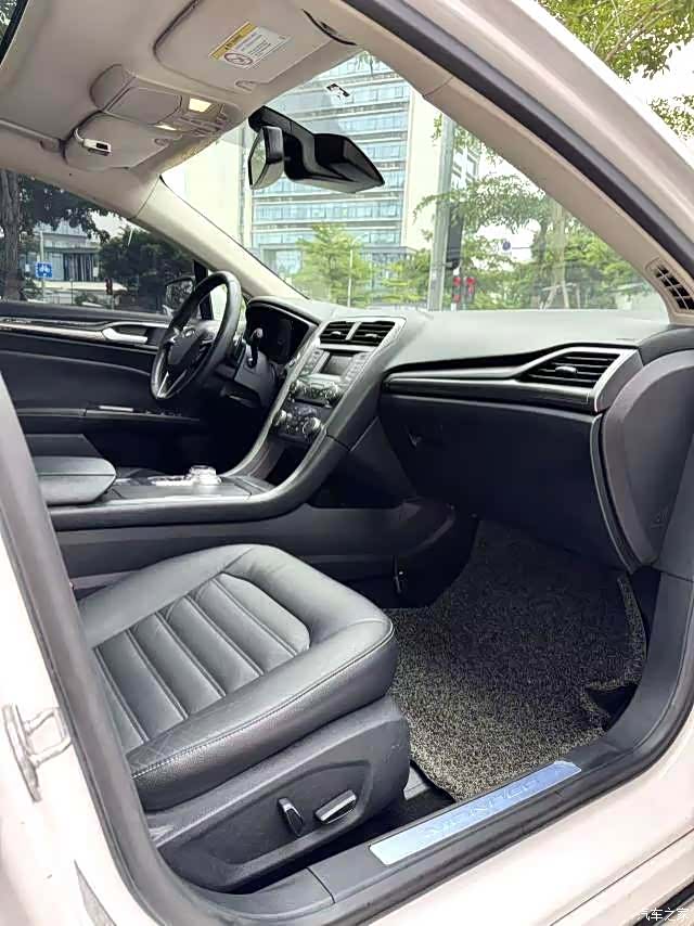 Ford Mondeo, 2017 8