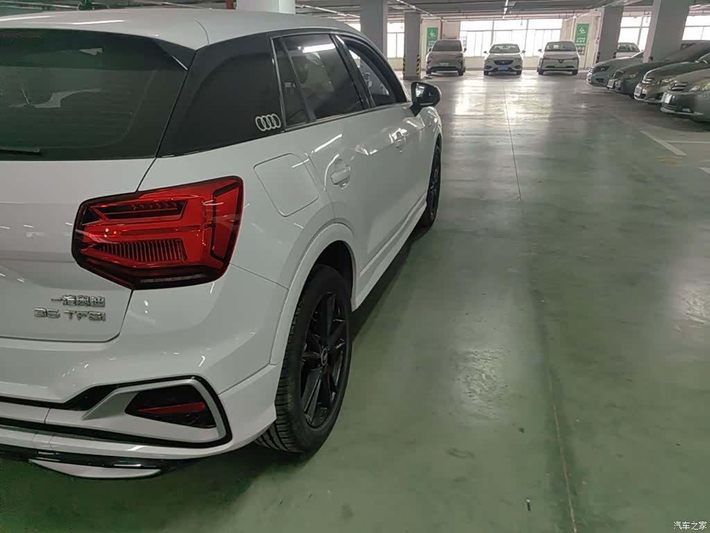 Audi Q2L, 2022 24