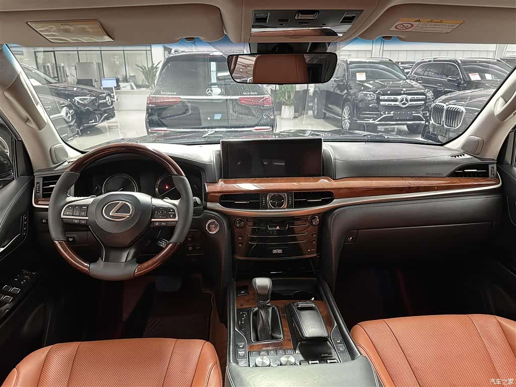 Lexus LX, 2017 15