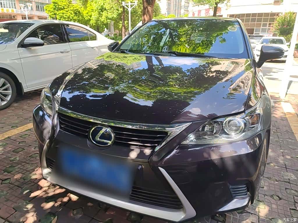 Lexus CT, 2014 3