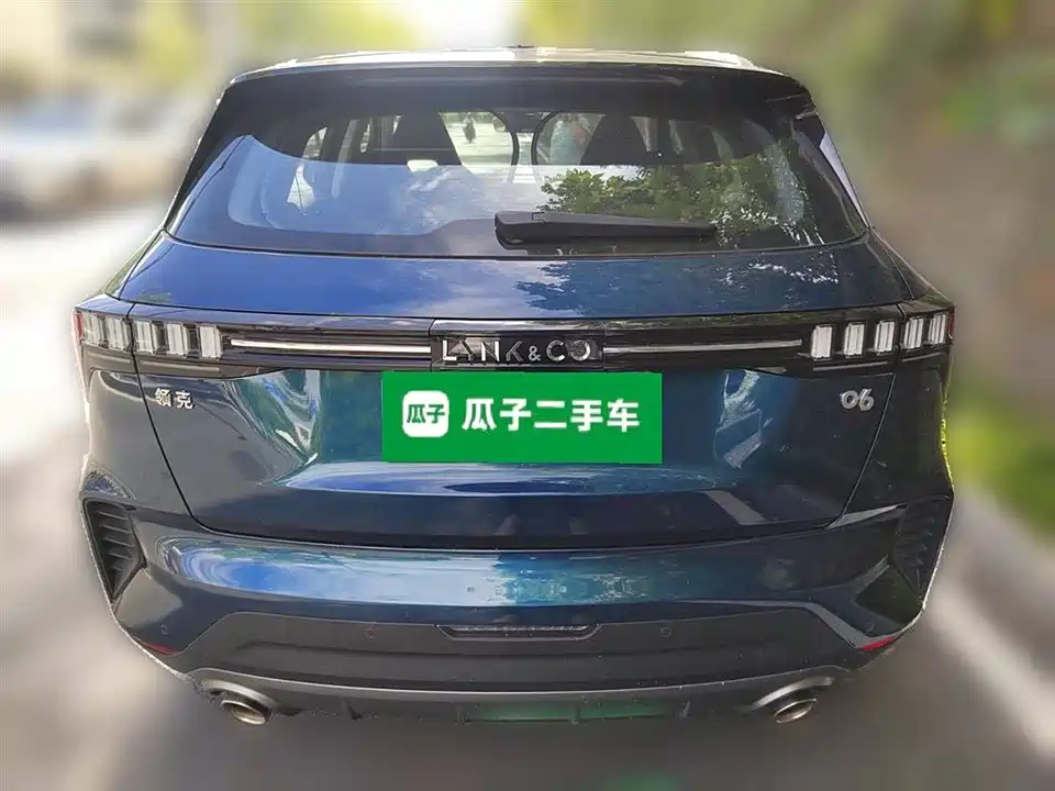Lynk & Co 06