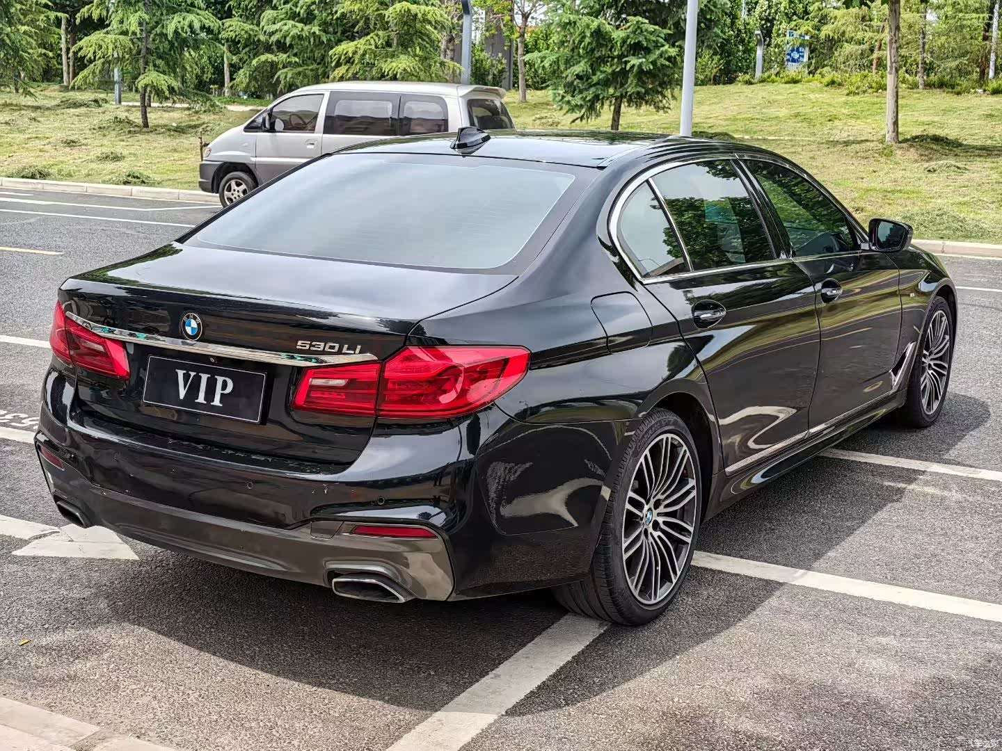 BMW 5 Series, 2018 9