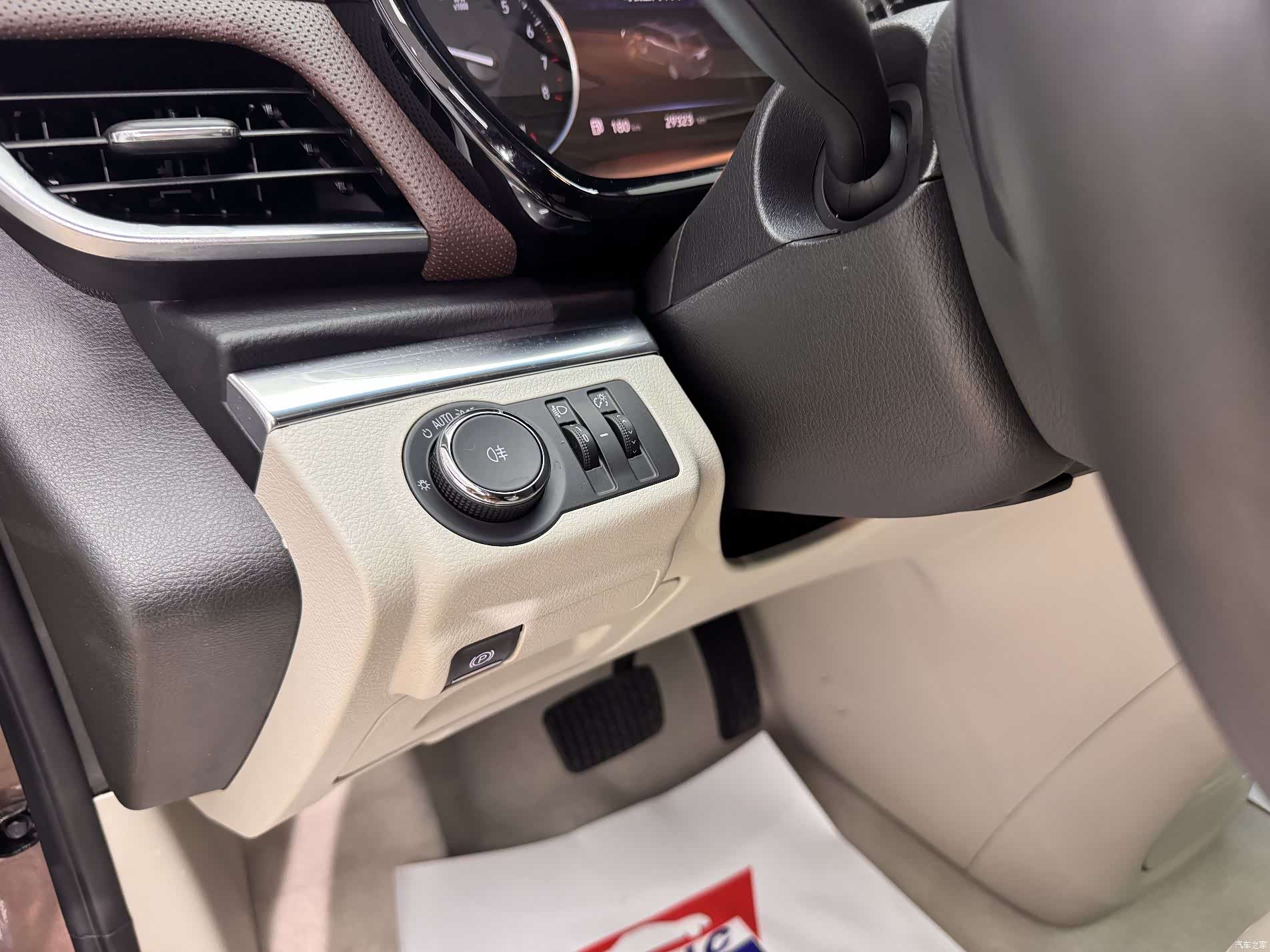 Buick GL8, 2023 16