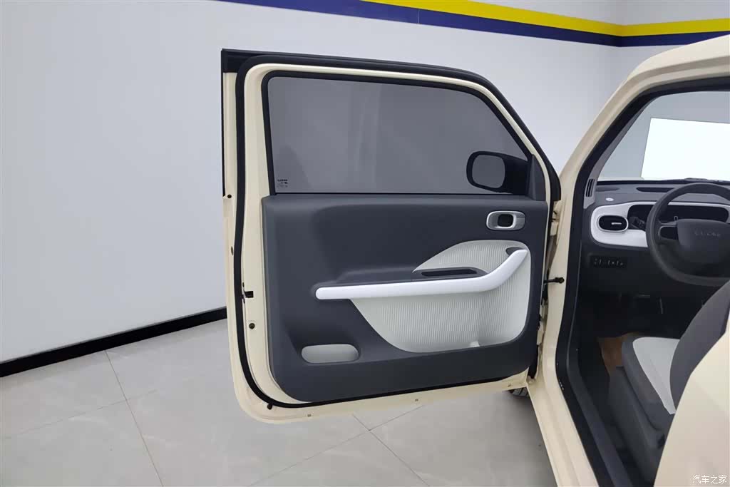 Geely Panda, 2025 7