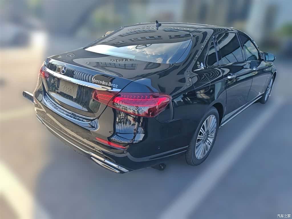 Mercedes-Benz E-Class, 2022 12