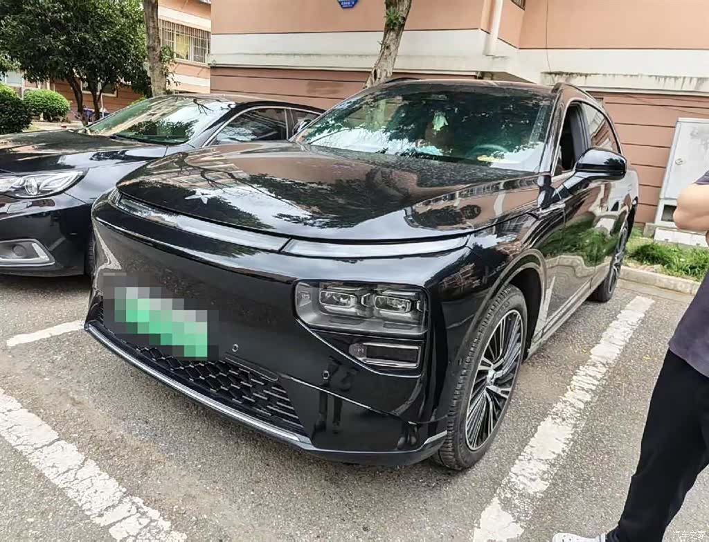 Xpeng G9, 2024 1