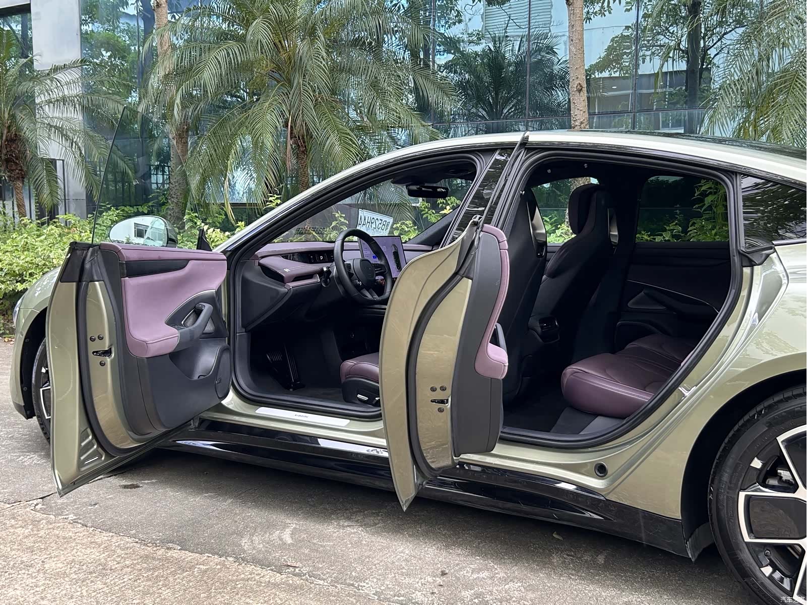 Xiaomi SU7, 2024 18