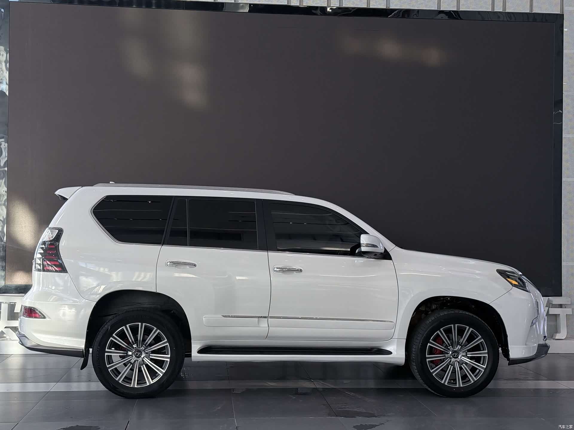 Lexus GX, 2012 все фото
