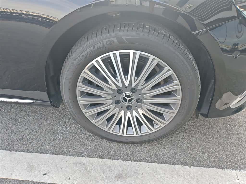 Mercedes-Benz E-Class, 2022 14