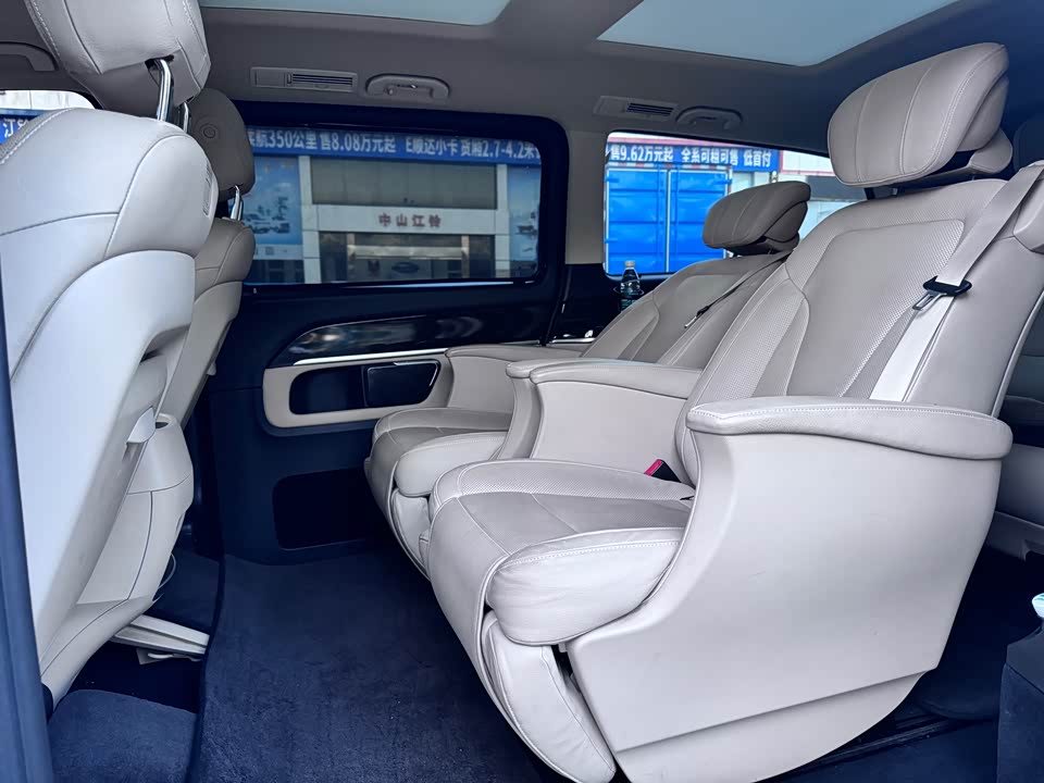 Mercedes-Benz V-class