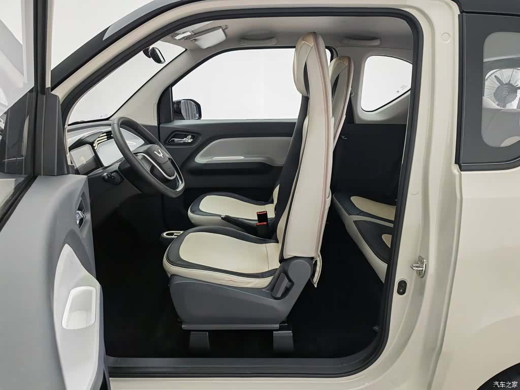 Wuling MINIEV, 2022 10
