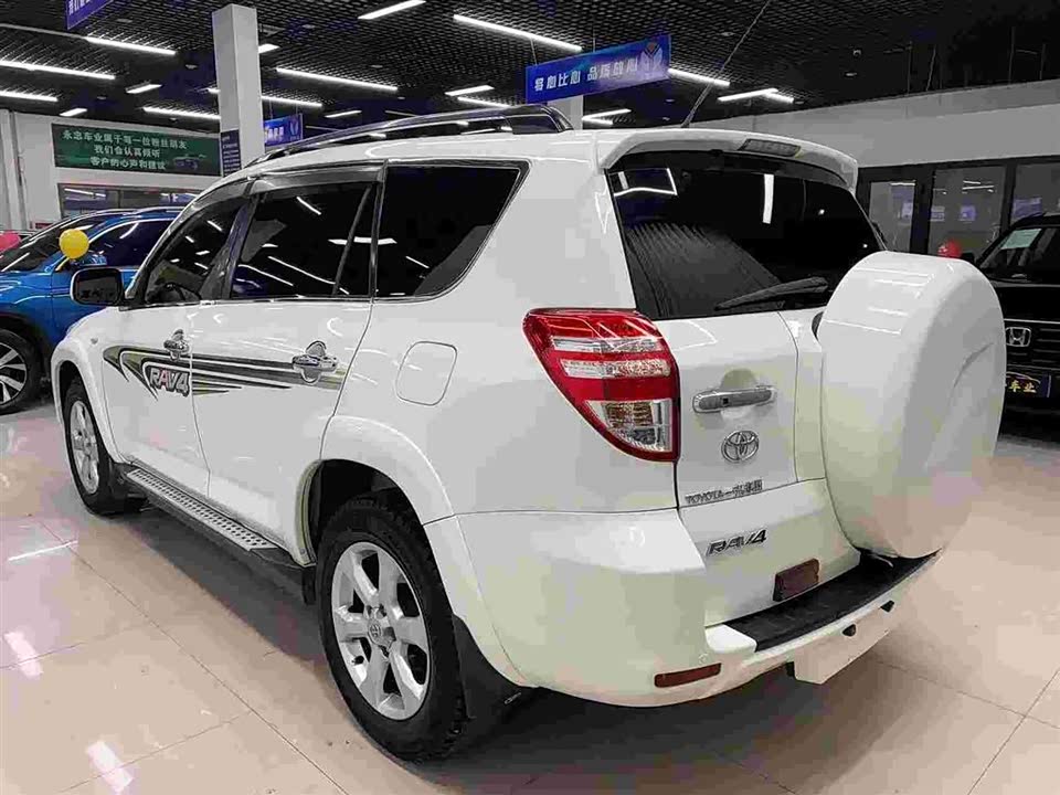 Toyota RAV4 Rongfang