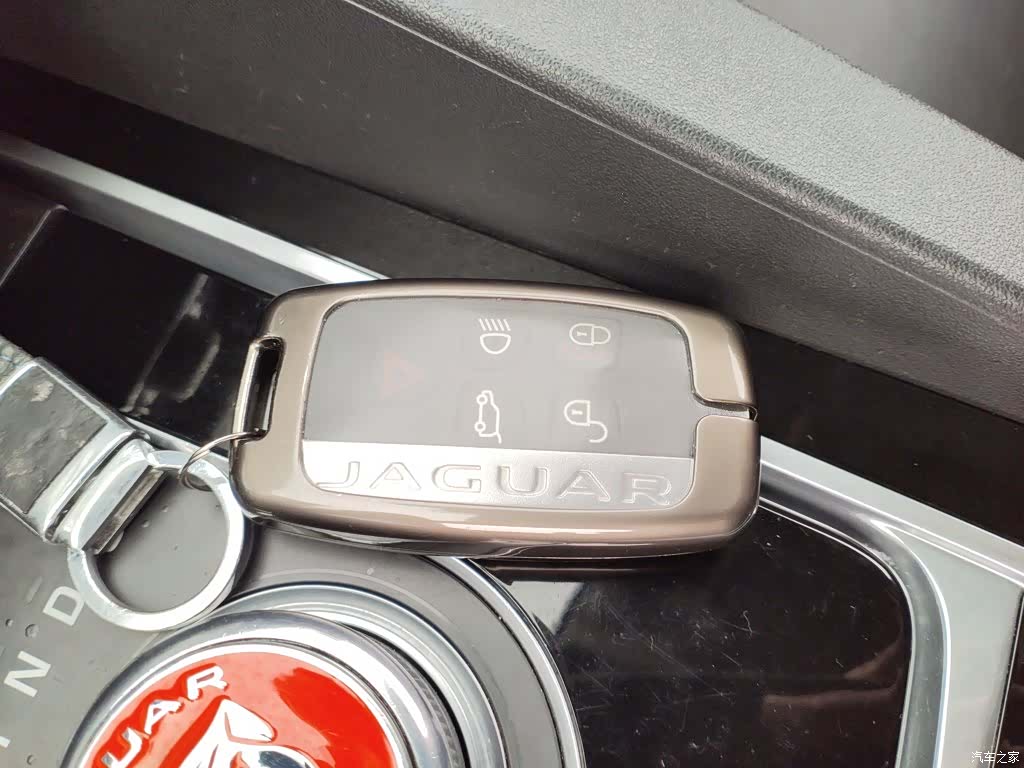 Jaguar F-PACE, 2017 17