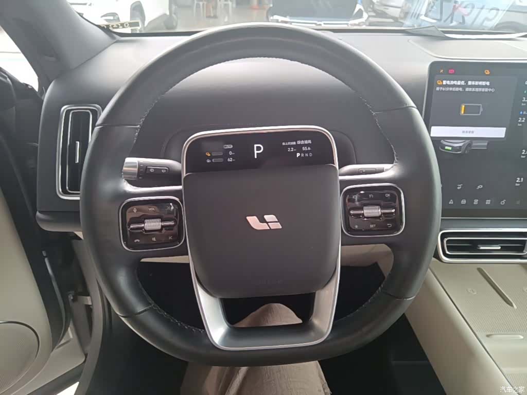Li Auto L9, 2023 11