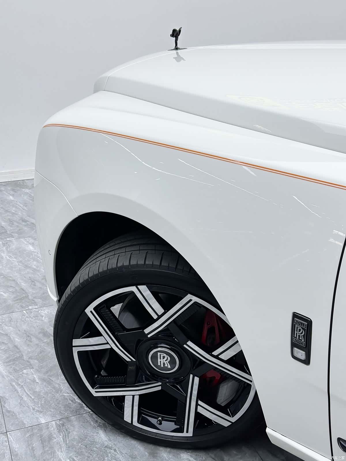 Rolls-Royce Cullinan, 2026 10