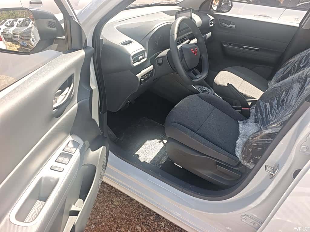 Wuling Hongguang, 2025 16