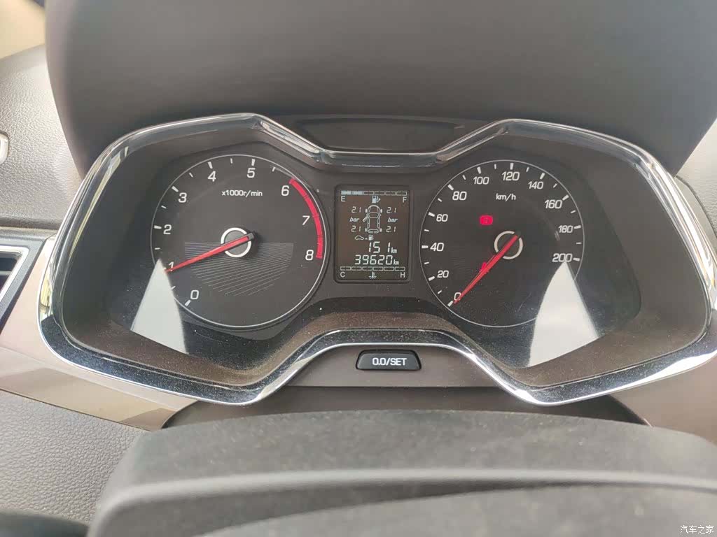 Wuling 310W, 2018 все фото